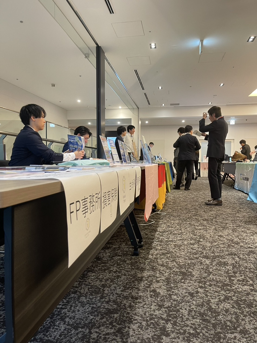 国際インプラント学会-ファイナンシャルトレーナーブース